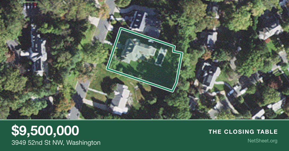 Aerial view of 3949 52nd St NW, Washington