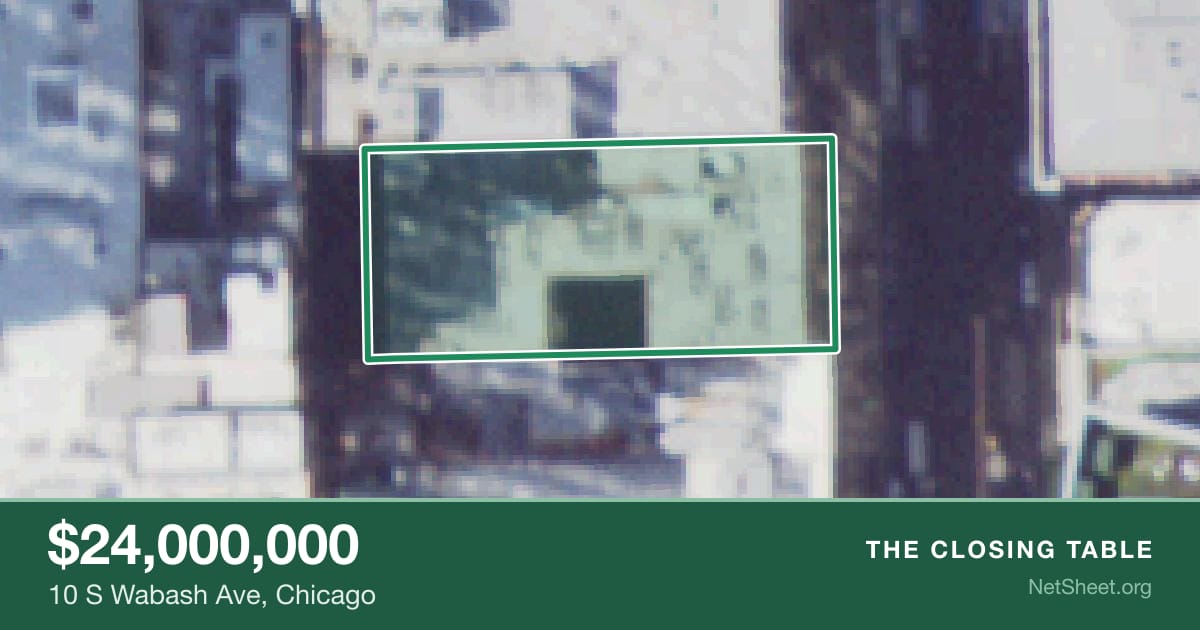 Aerial view of 10 S Wabash Ave, Chicago