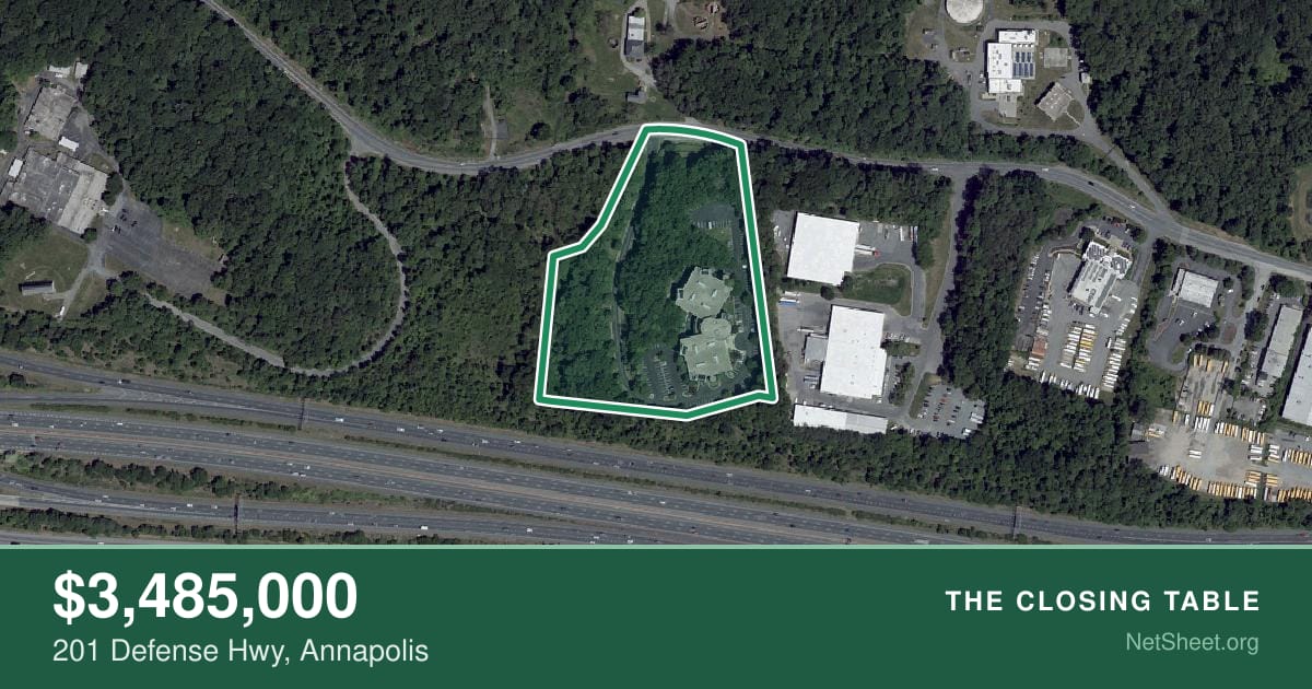 Aerial view of 201 Defense Hwy, Annapolis