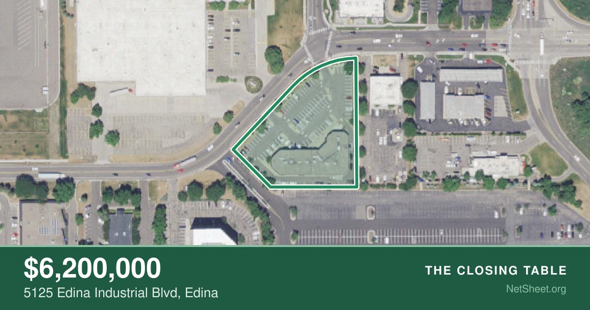 Aerial view of 5125 Edina Industrial Blvd, Edina