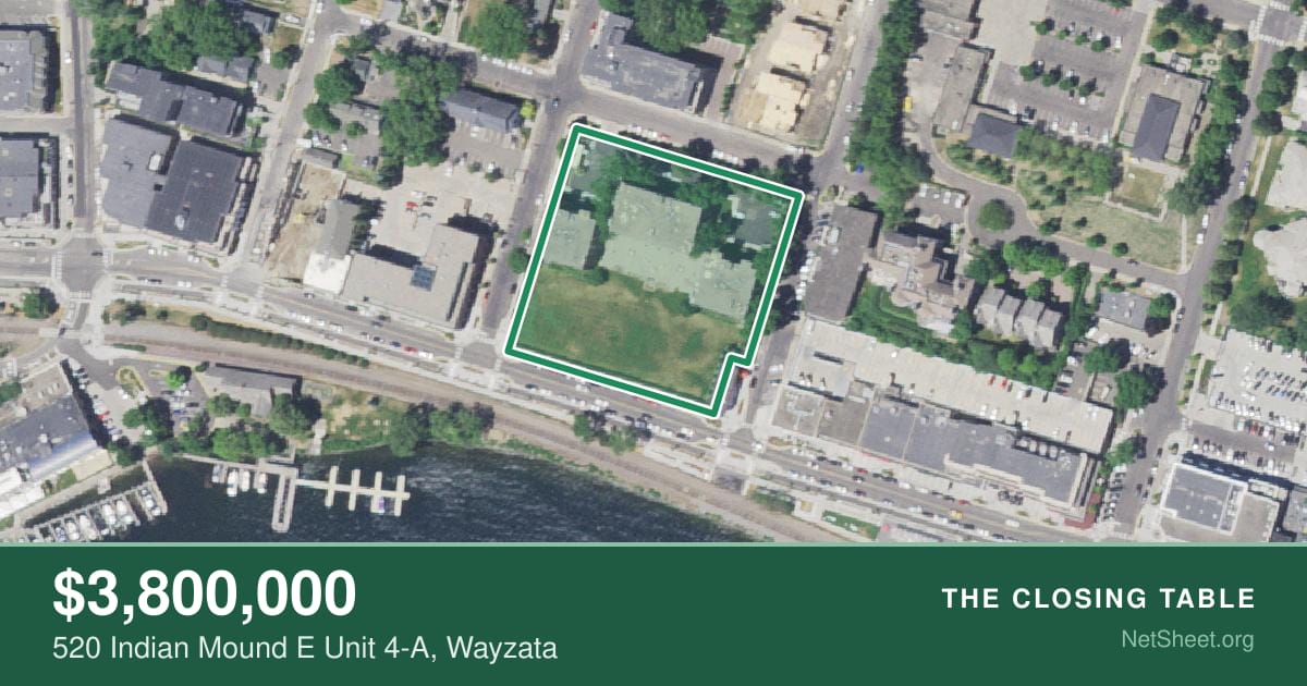 Aerial view of 520 Indian Mound E Unit 4-A, Wayzata