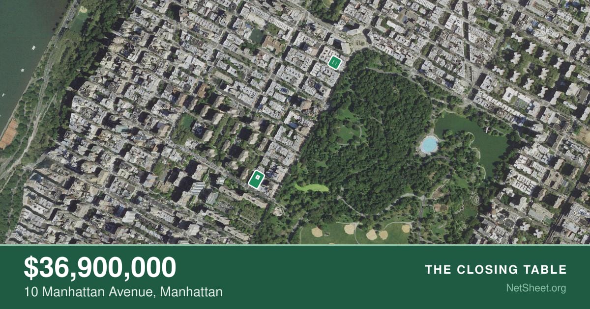Aerial view of 10 Manhattan Avenue, Manhattan