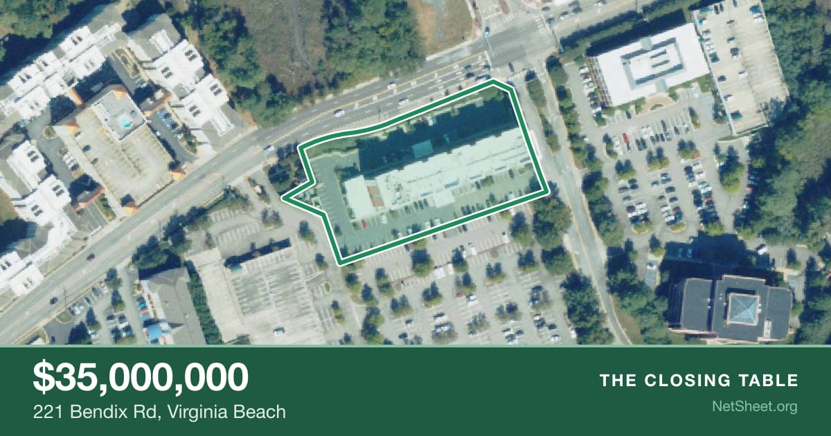 Aerial view of 221 Bendix Rd, Virginia Beach